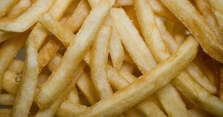 Картопля фрі виявилася небезпечнішою, ніж ми думали: що потрібно знати про ризики