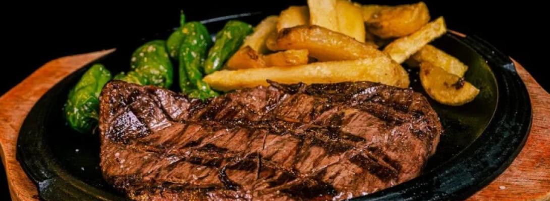 Неспокійний сон і ранкова втома: ці продукти на ніч крадуть ваш сон і шкодять здоров’ю