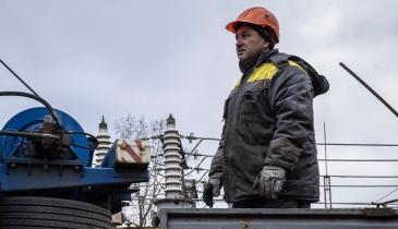 Чому графіки відключень світла повернулись: енергетики назвали кілька причин