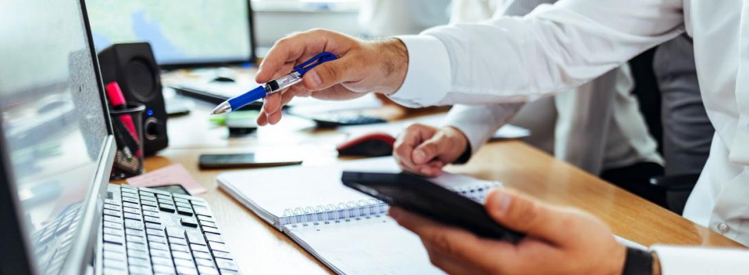 ФОПи, посилки та "податок на OLX". Мінфін оприлюднив великий "податковий законопроєкт"