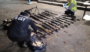 Работали по всей Украине: в Кривом Роге накрыли группу торговцев оружием