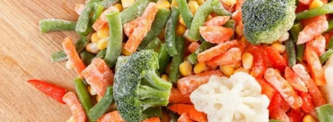 Секрети здорового харчування: дієтологи розкрили, які овочі краще купувати замороженими