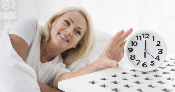 Скільки сну дійсно потрібно? Науковці розкрили, як визначити власну норму відпочинку