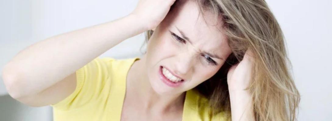 Свербить голова: що може викликати дискомфорт і коли потрібно звертатися до лікаря