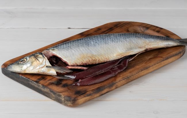 Не купуйте оселедець з ікрою, поки не перевірите ці деталі, про які продавці мовчать