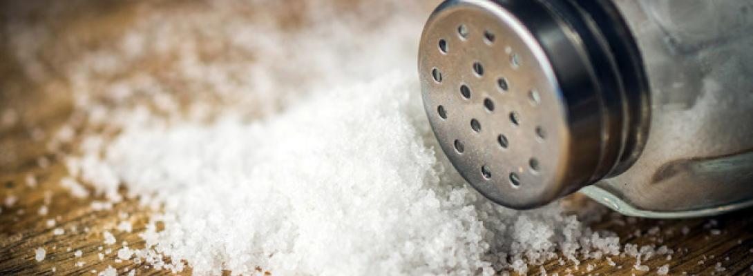 Що трапиться з вашим тілом, якщо перестати додавати сіль у їжу: несподівані зміни