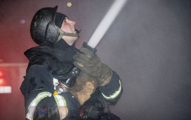 Масована атака на Хмельницький! Росіяни вдарили по промисловому об'єкту: деталі шокують!