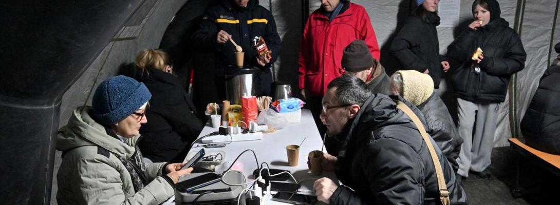 Скільки годин працює зв'язок без світла: у Мінцифри назвали точні цифри