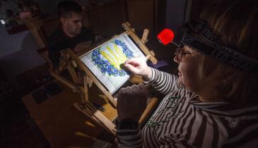 По Україні почали продовжувати відключення світла на тлі атаки: де саме