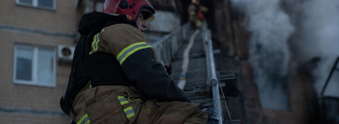 Кривава ніч в Одесі! Окупанти вдарили по багатоповерхівці: під завалами шукають людей 