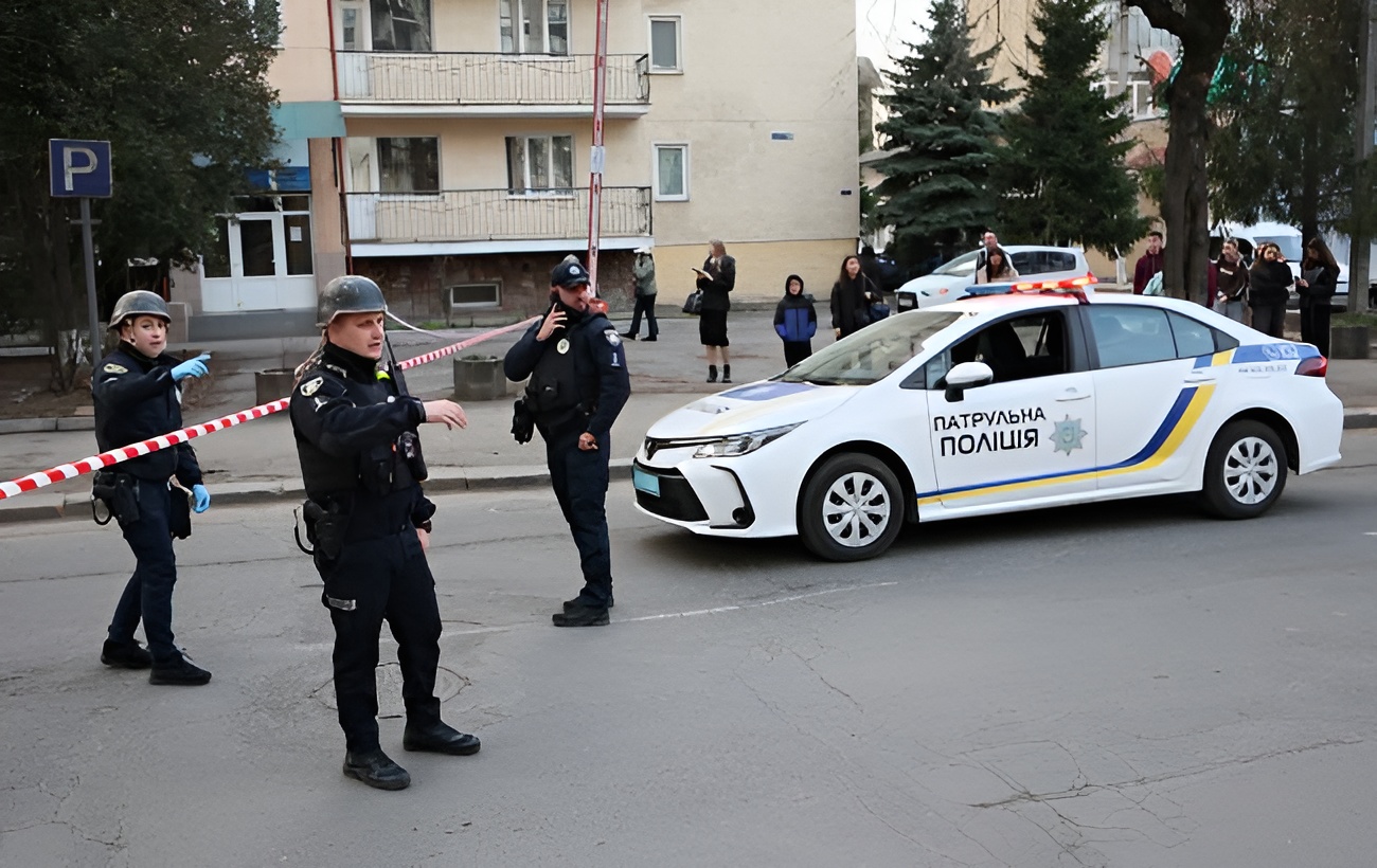 Різанина серед білого дня: у Харкові чоловік напав на співробітника ТЦК і безслідно зник