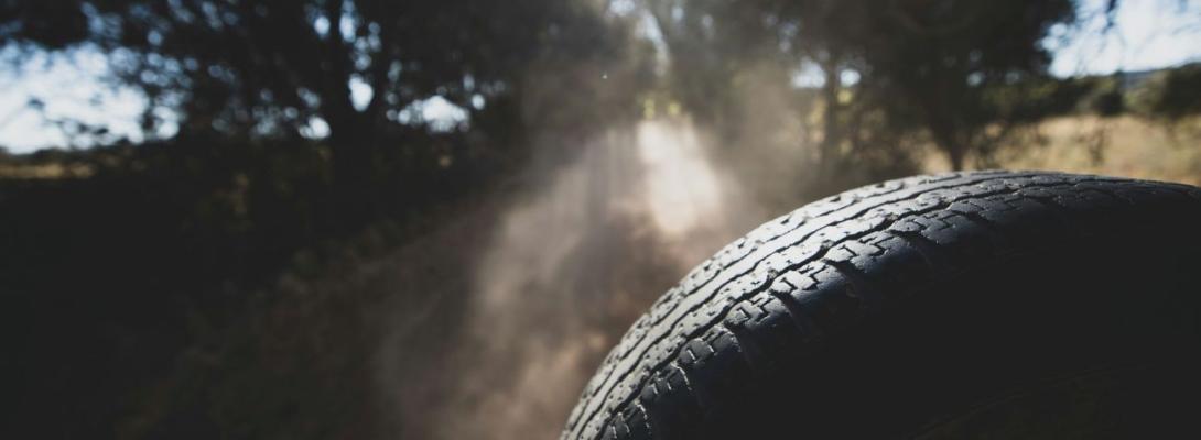Чи штрафують за "зимову" гуму влітку: нюанси із законом, ДТП та страховкою