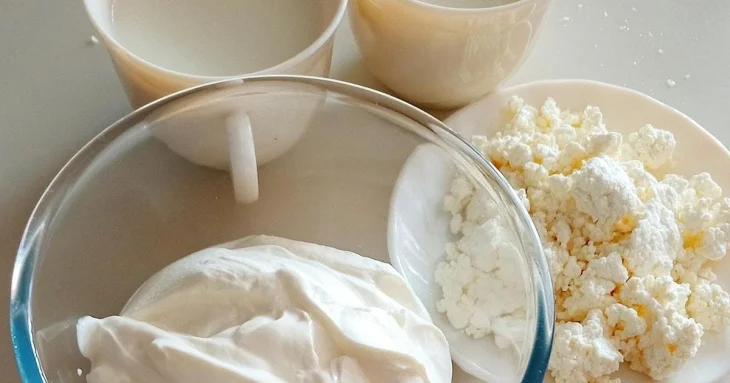 Сир чи йогурт: дієтологи роз’яснили, який продукт корисніший для здоров’я