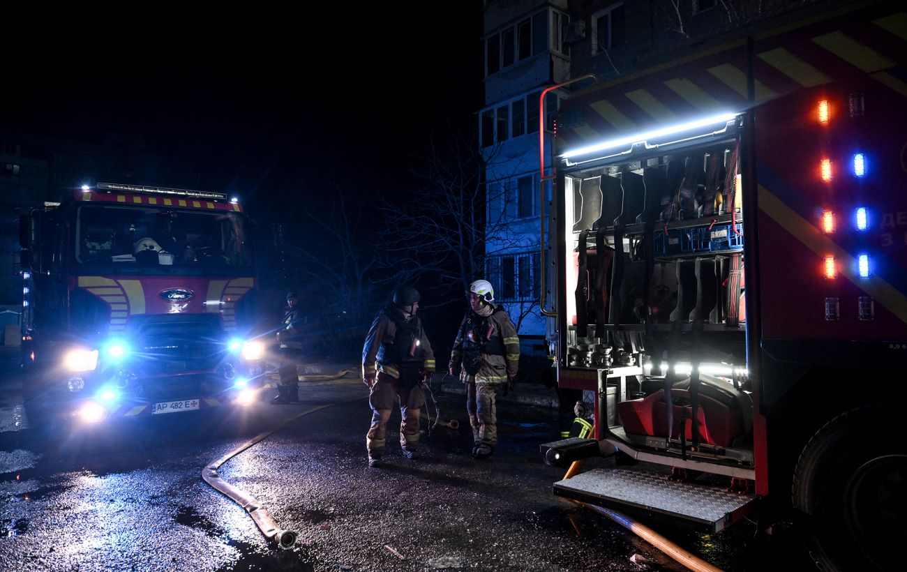 Російські окупанти масовано вдарили по Запорізькому району: є загиблі та поранені
