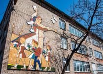 Вместо пар - стрельбище: в оккупированном Мариуполе молодежь готовят к войне