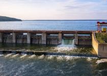 Срочно! оккупанты атаковали Печенежское водохранилище КАБами: к чему это может привести