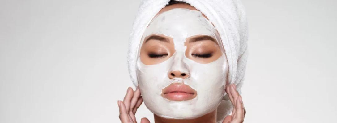 Обережно з доглядом! Дерматолог назвала маски для обличчя, які краще не використовувати