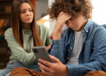 Соцмережі та психіка підлітків: як віртуальне середовище впливає на емоційний стан 