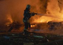 Ніч жаху в Сумах: російські дрони вдарили по житлових будинках і лікарні