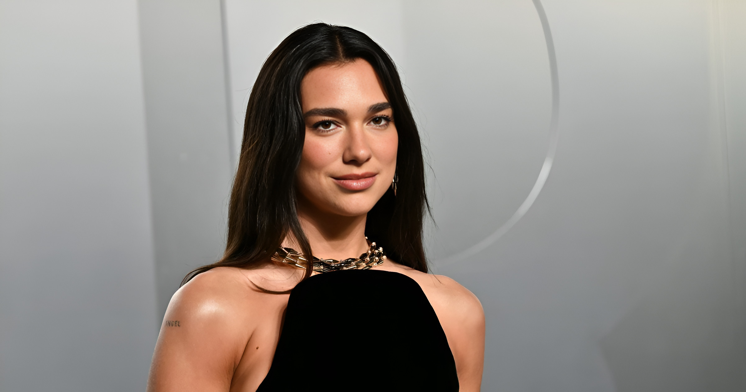 Підтримка, яка рятує життя:  Дуа Ліпа допомогла українським військовим медикам