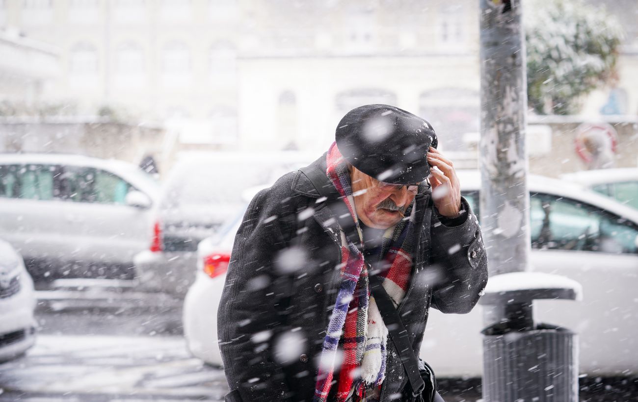 Зимовий "привіт" посеред квітня: які регіони України раптово засипало снігом 