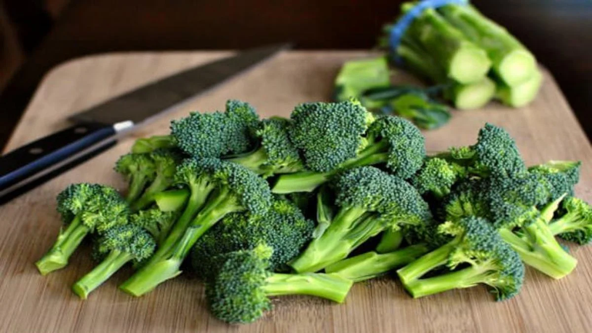 Небезпечна "корисна" їжа: які продукти можуть нашкодити, якщо не знати міри