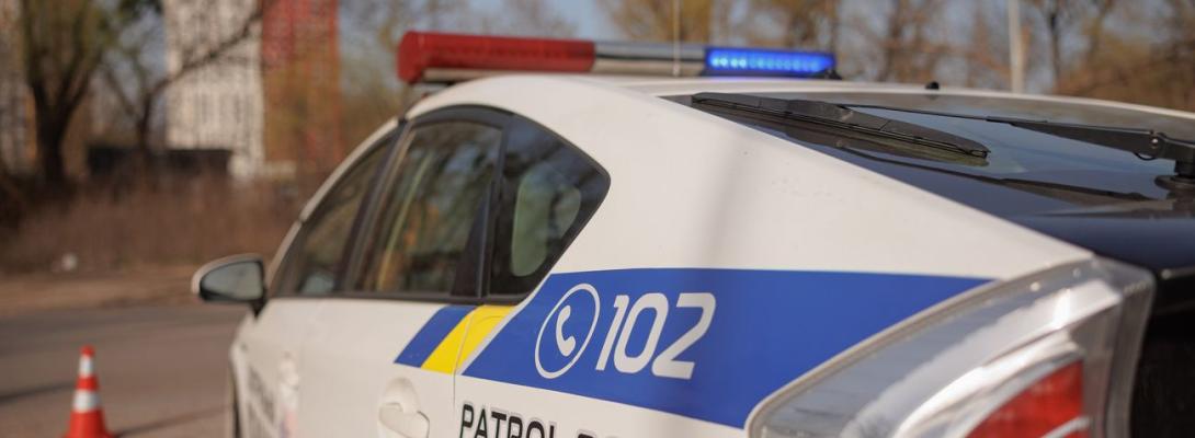 У Києві військовий у СЗЧ ходив напідпитку по супермаркету та лякав людей "зброєю"