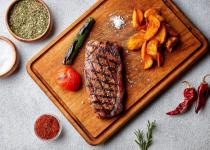 Не всем подходит красное мясо: кому следует полностью отказаться от стейков