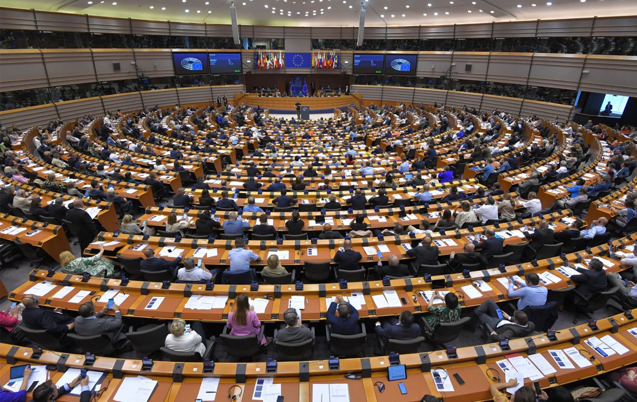 Скандал у Європарламенті: депутат кличе колег на форум путіна в Петербург