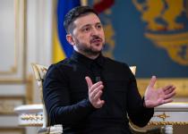 Маніпуляція під виглядом миру: Зеленський розкрив справжню мету "паузи" на 9 травня
