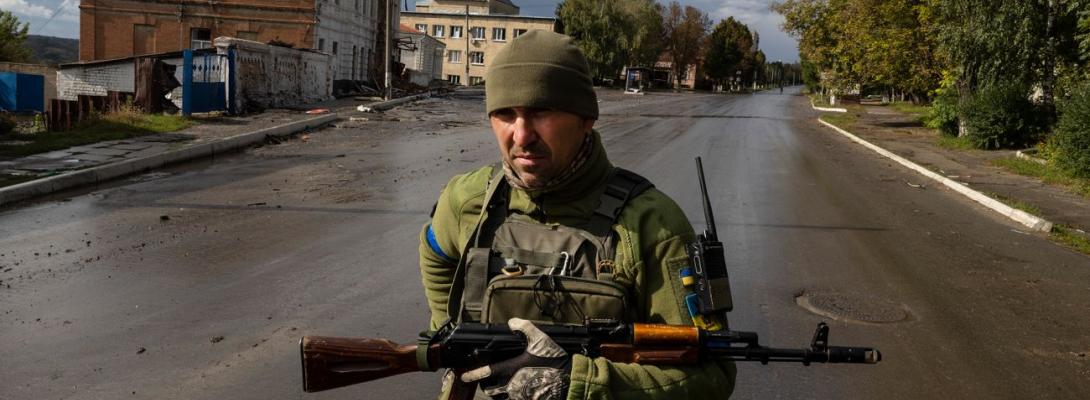 Росіяни штурмують Куп'янськ із півночі, але їхній натиск слабшає, - Трегубов
