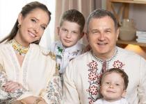 Катя Осадча зізналася, які суворі правила щодо гаджетів діють у її родині