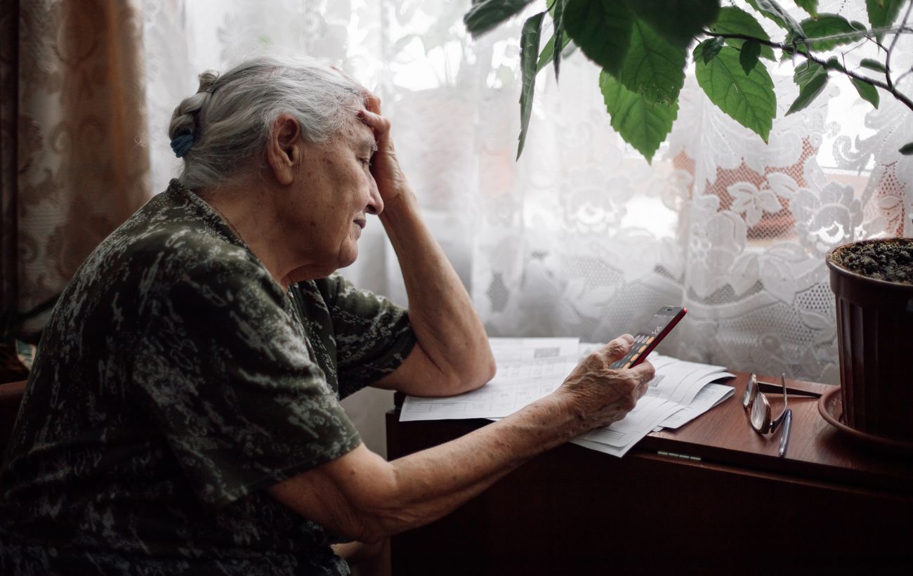Чому українцям можуть зменшити або скасувати пенсії: у ПФУ назвали головні причини
