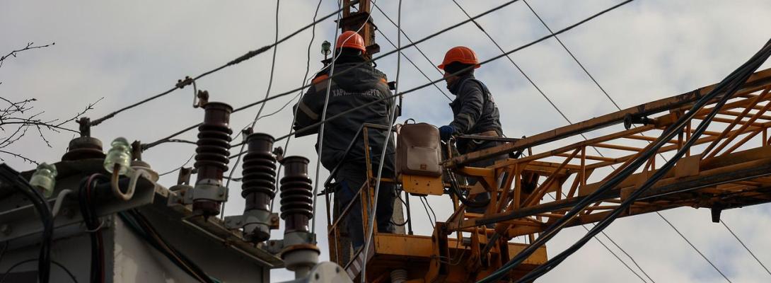 Російський дрон атакував бригаду енергетиків на Харківщині: двоє людей госпіталізовані