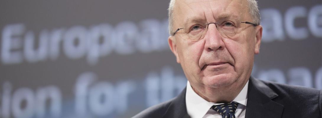 У ЄС закликали відмовитися від зброї "високої моди" та відкрити арсенали для України