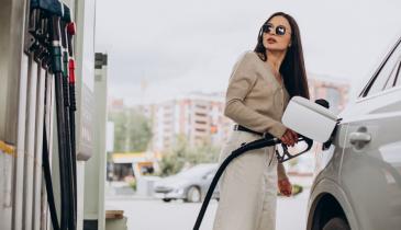 На АЗС точкові зміни цінників: скільки коштує бензин, дизель та газ 28 травня
