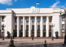 Україна відкриває двері для "двох паспортів": чи загрожує це нашій державності?
