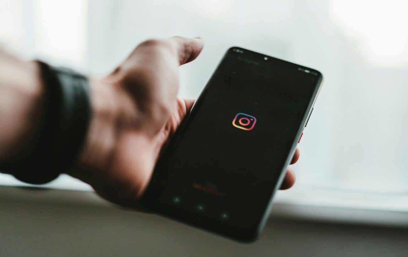Чат-бот Instagram сам віддавав хакерам чужі профілі: тисячі акаунтів під загрозою
