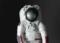 NASA і Prada створили скафандр для Artemis III: як астронавтів захищають від руйнування у космосі