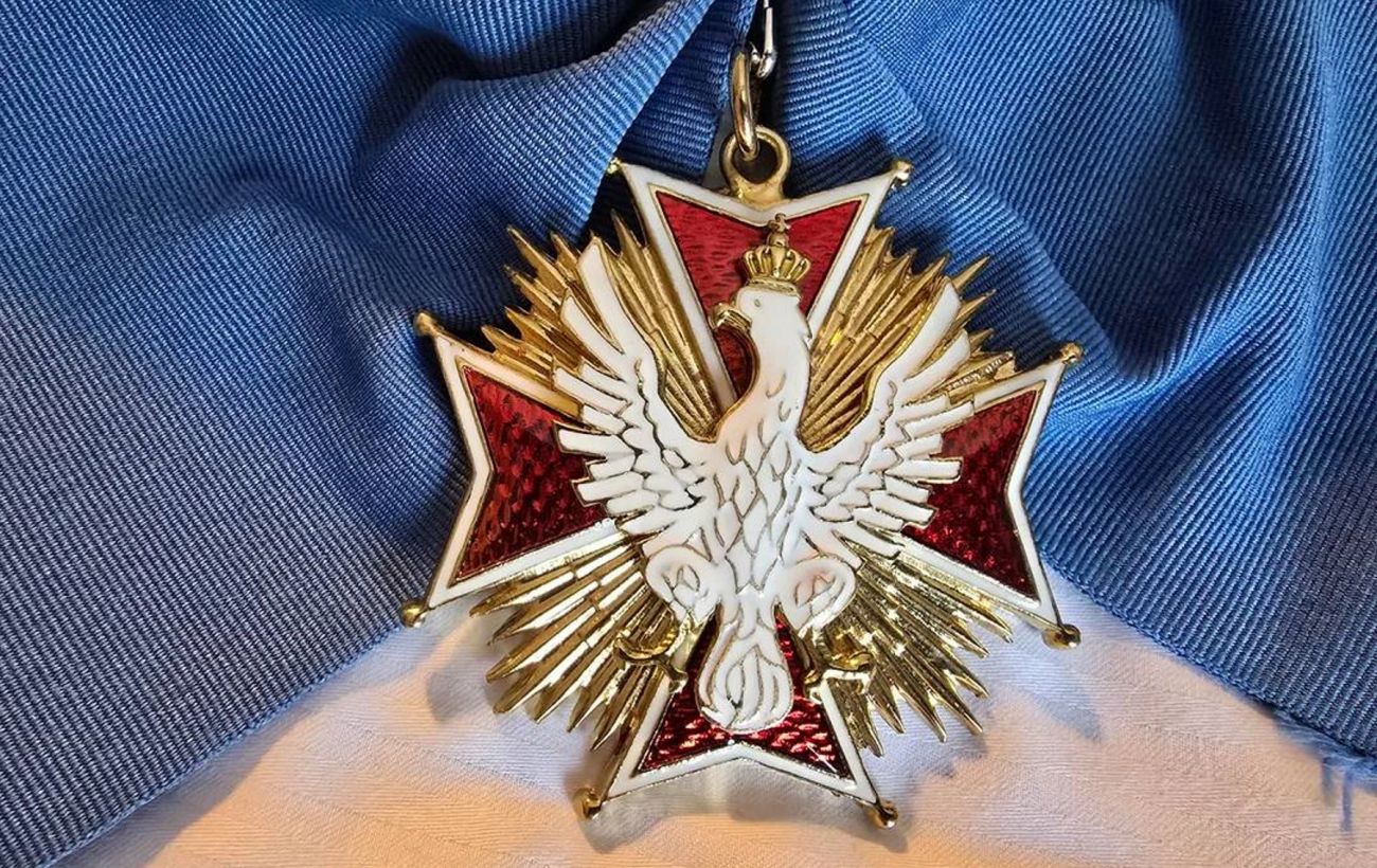 Чому Польща не забрала орден у Шредера та Муссоліні? У Варшаві дали несподівану відповідь