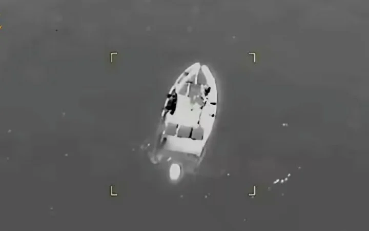 ВМС і ГУР провели блискавичну операцію: російські безекіпажні катери повністю знищено