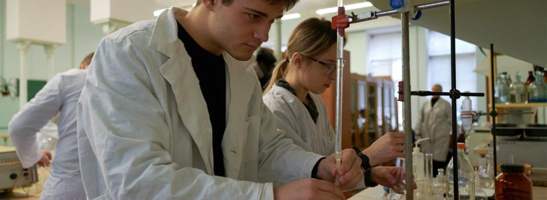 Топ-10 медичних університетів України за показниками Scopus 2026: хто став лідером