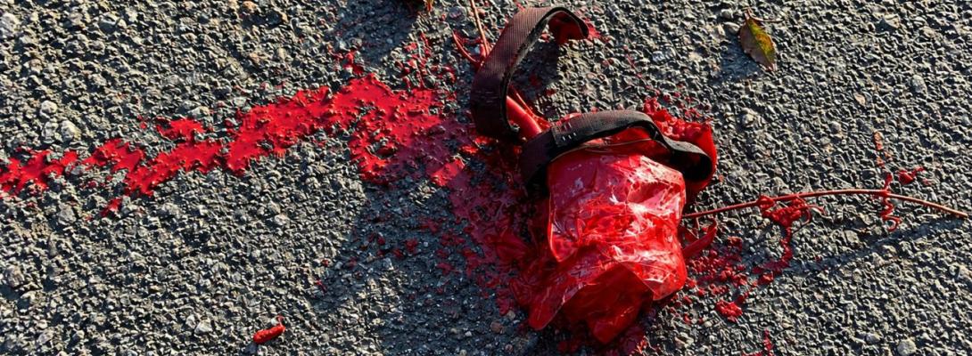 Дипломати РФ у Швеції заявили про "атаку на посольство" та показали фото
