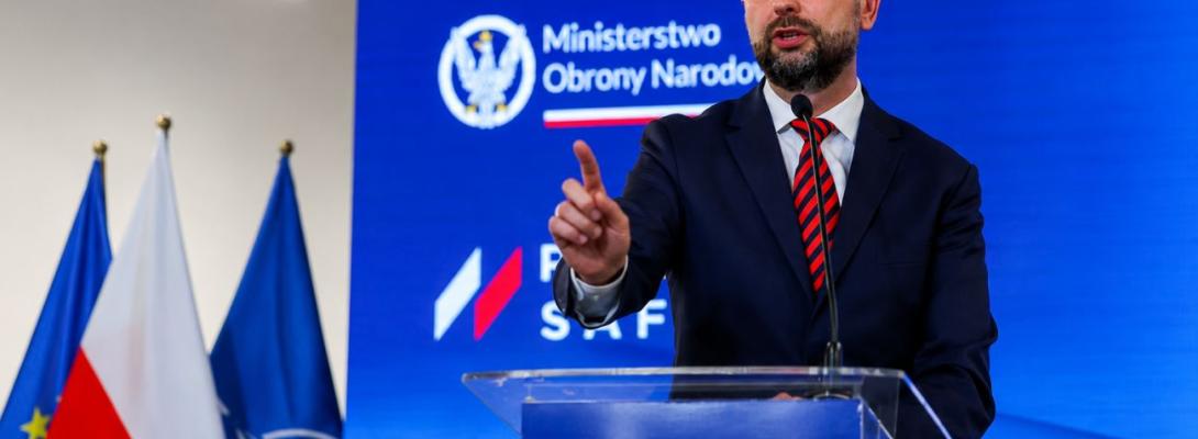 "Доводить до сказу": міністр оборони Польщі лютує через критику допомоги Україні