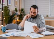 Борг за комуналку під час війни: чи можуть відключити світло, газ та воду
