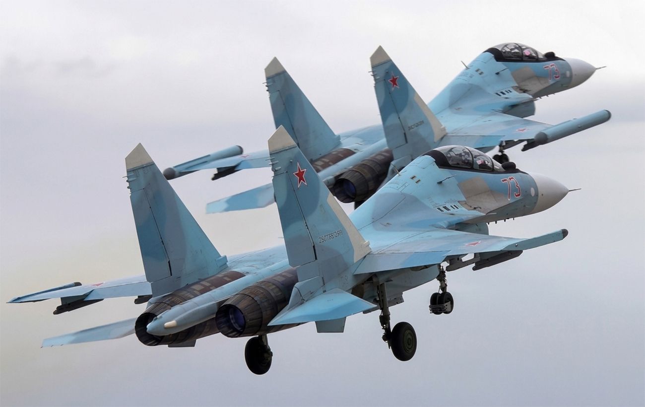 Російські Су-30СМ2 наблизилися до навчань ППО Польщі: у небо підняли авіацію