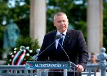 Угорський міністр дав гучну обіцянку щодо відносин з Росією