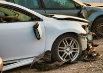 Битий, фарбований, вживаний: чому авто з Америки досі популярні в Україні