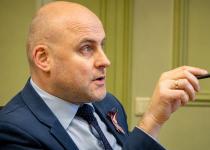 Некоторые страны ЕС зарабатывают сумасшедшие суммы на российско-украинской войне, - премьер Латвии