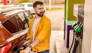 На АЗС очікують ріст цін - до +5 грн на літрі: експерт оцінив ситуацію на ринку